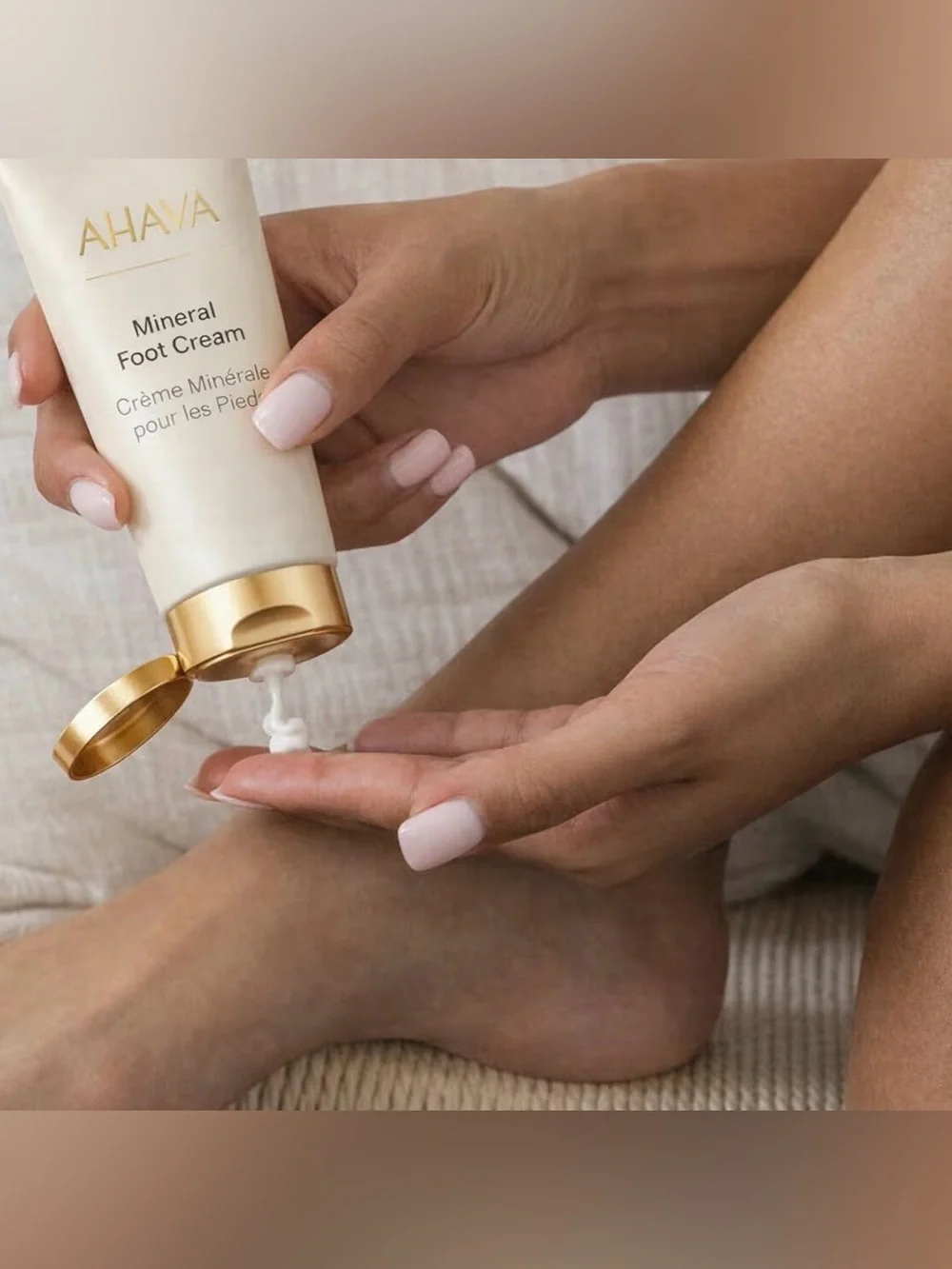 AHAVA Dead Sea Mineral Foot Cream 3.4 oz Dry Cracked Feet Osmoter Jojoba